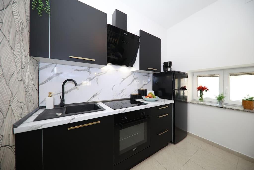 “Minipalais” Apartment In The Heart Of זאדאר מראה חיצוני תמונה